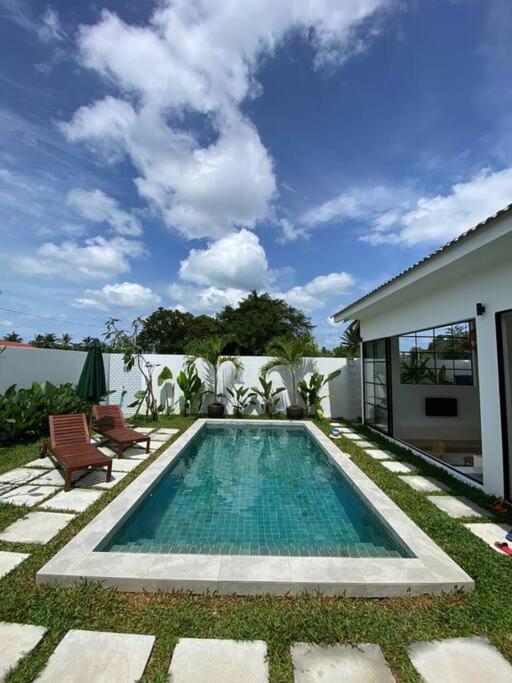 Allure Villa Cempaka Private Pool クアンタン エクステリア 写真
